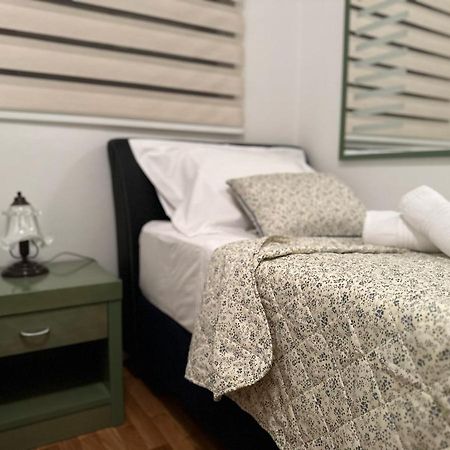 Family Apartment Макарська Екстер'єр фото
